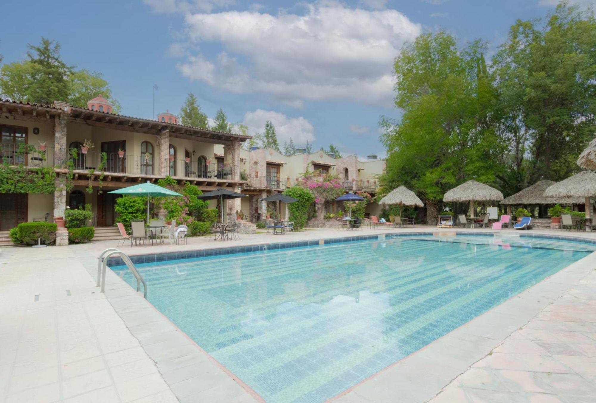Atotonilco Hotel & Club Exterior photo